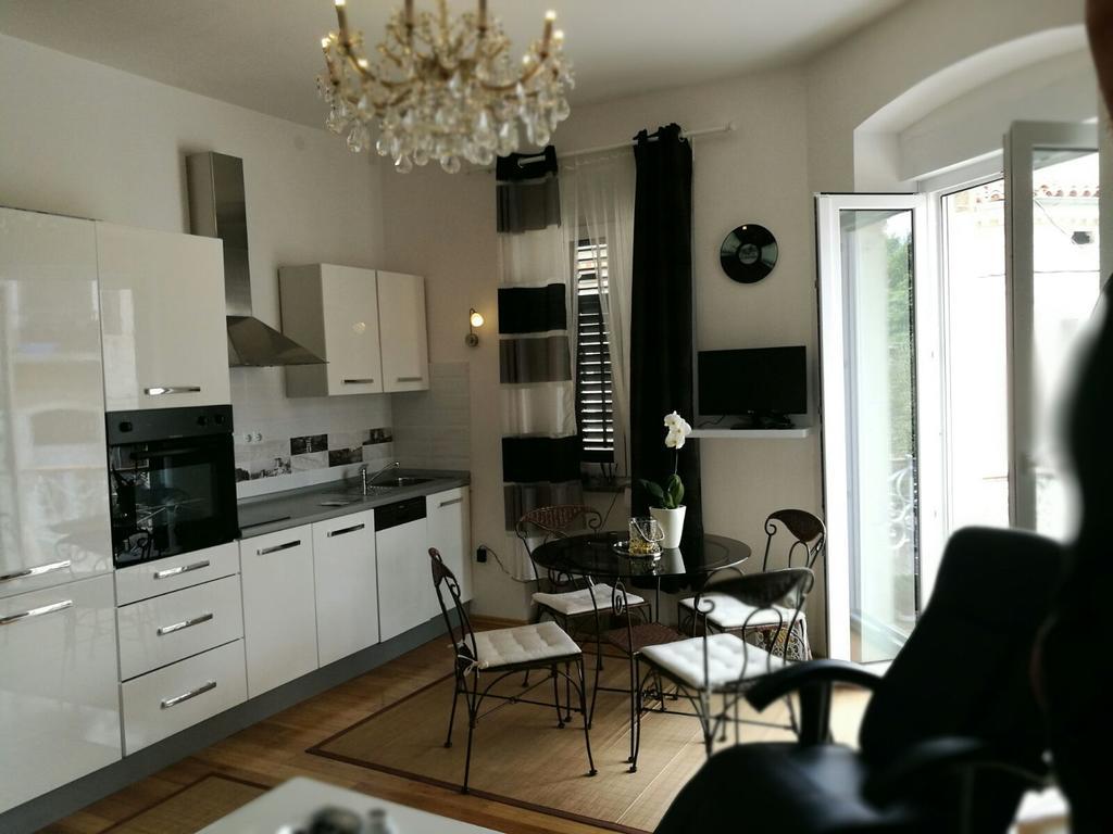 Ana Apartment PUY Eksteriør bilde